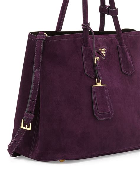 prada milano handtasche violett|Prada handbags 101.